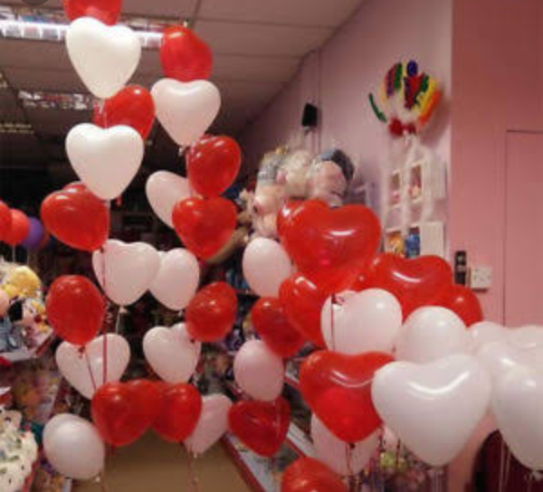 Heart Shaped Latex Balloons Pack of 25 - Image 4